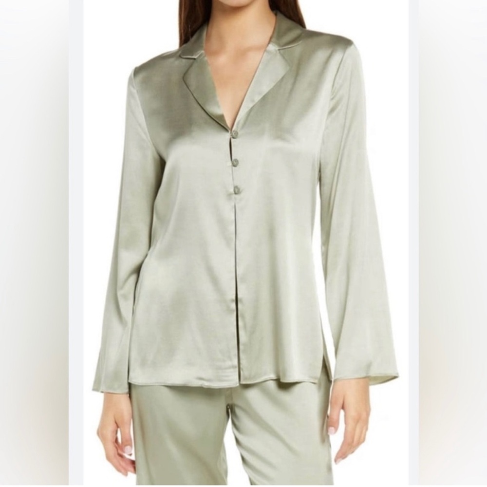 Skims stretch silk pajama top - size XXS